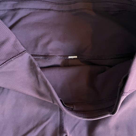 Lululemon - Picture 6 of 6